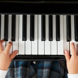 Tocar teclado é difícil?